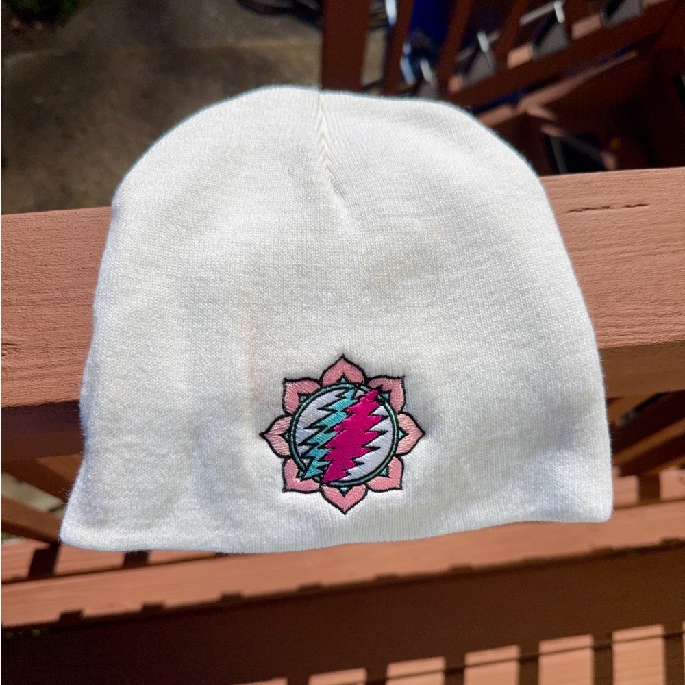 White embroidered beanie with Grateful Dead lightning bolt and Mandala design